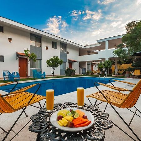 Hotel Isabel Guadalajara Bagian luar foto