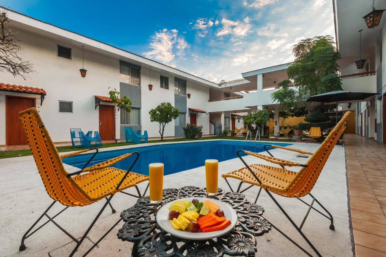 Hotel Isabel Guadalajara Bagian luar foto