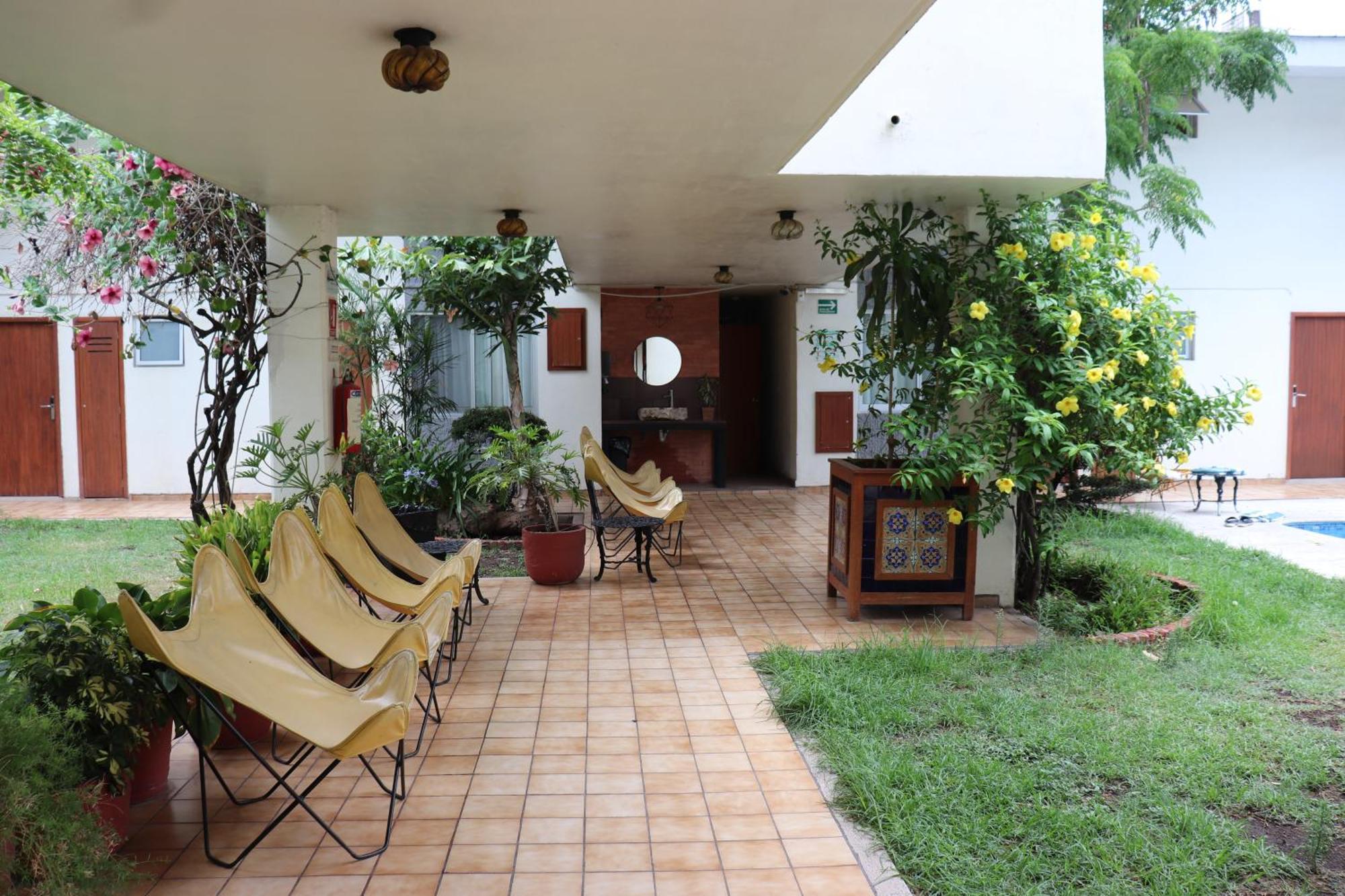 Hotel Isabel Guadalajara Bagian luar foto