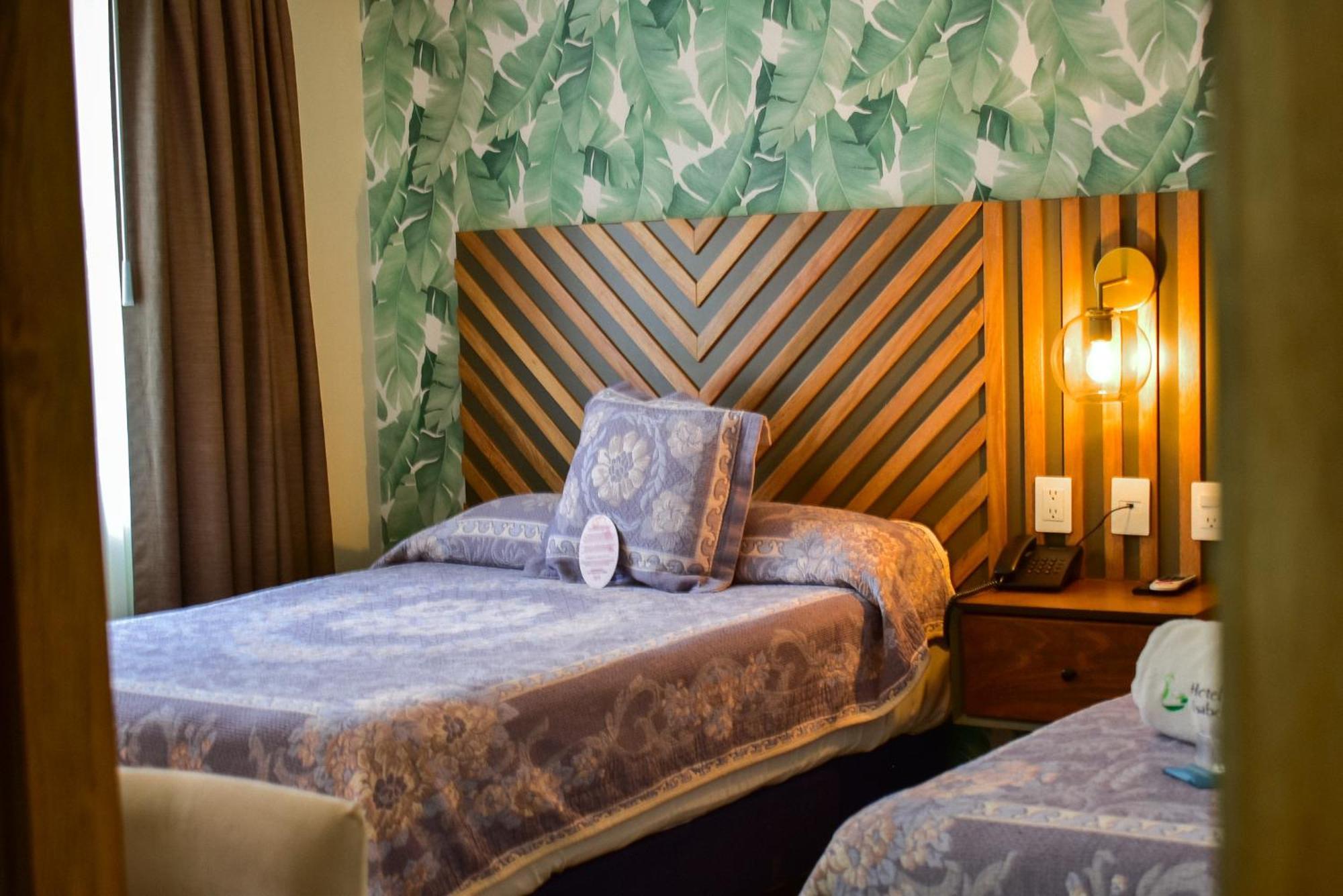 Hotel Isabel Guadalajara Bagian luar foto