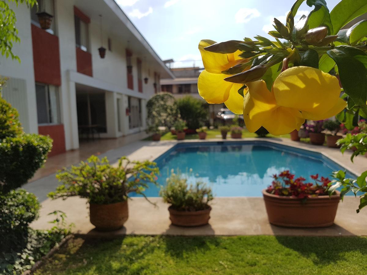Hotel Isabel Guadalajara Bagian luar foto